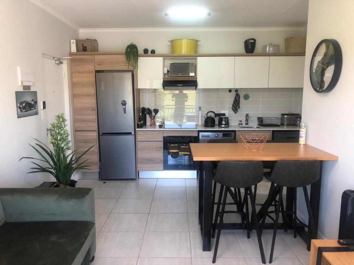 Luxurious Waterfall 1 Bedroom Condo With Free Uncapped Wifi Midrand Ngoại thất bức ảnh